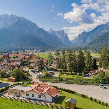 Alpinchalet Weber Villa Dobbiaco Exterior photo